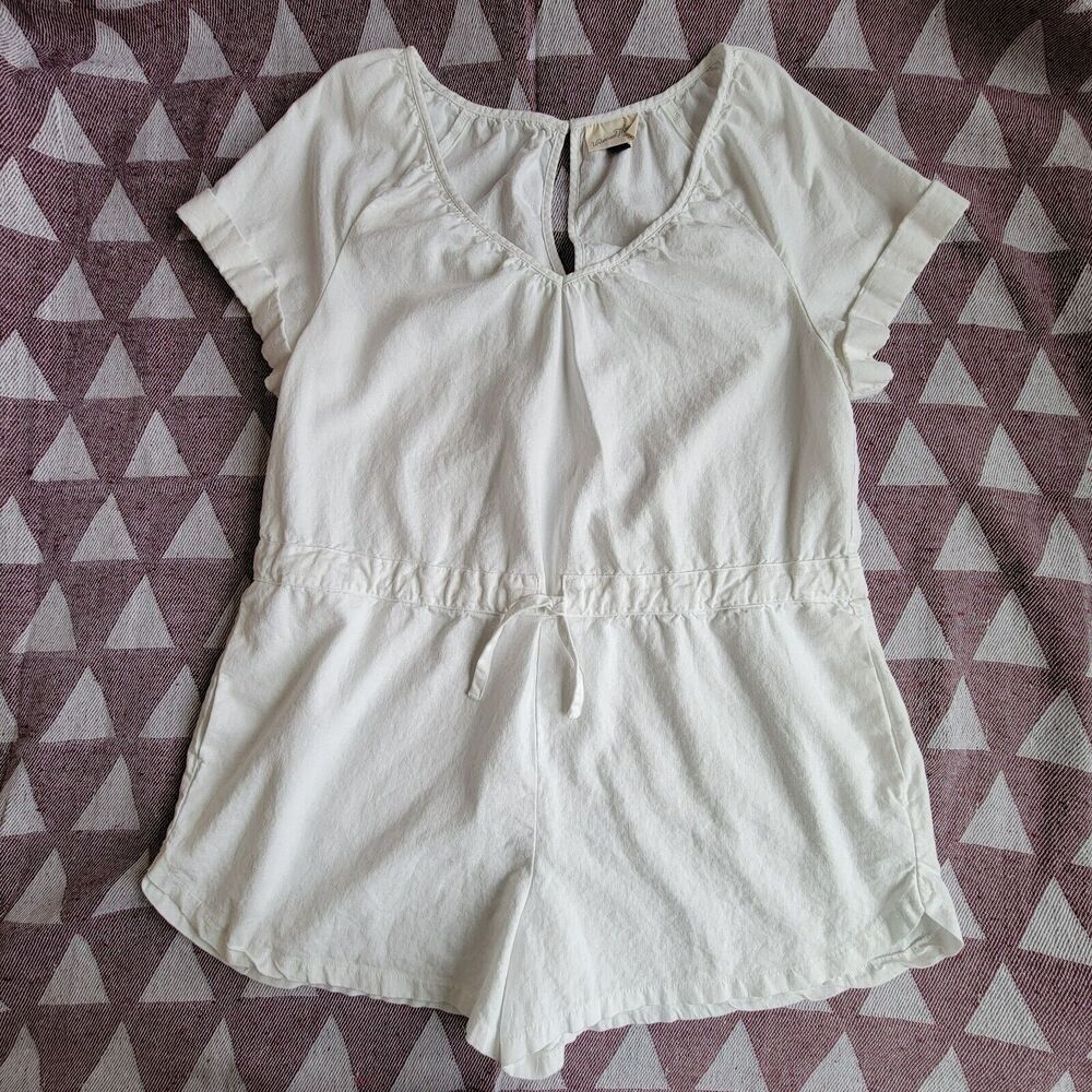 UNIVERSAL THREAD White Linen Blend Romper Size M L Rolled Sleeves Keyhole